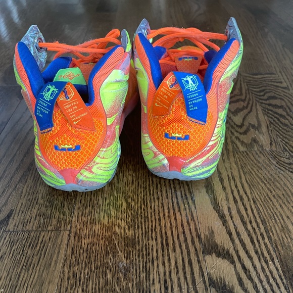 Nike LeBron 12 - Picture 5 of 7